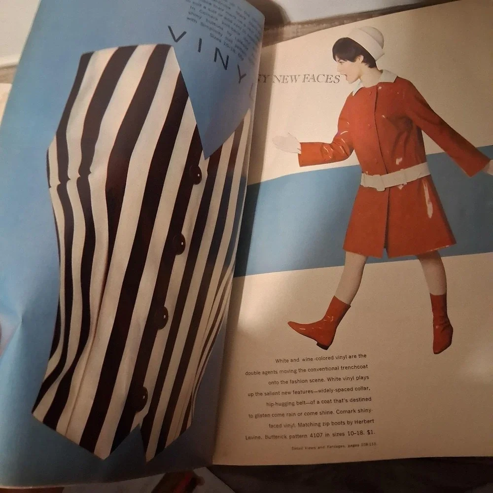 Rare Vintage Singer Showcase 1966 Magazine‎ Mod Fashion Full Color